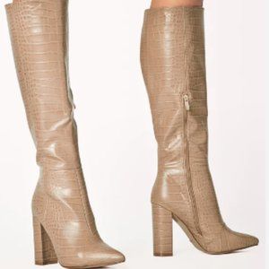 Billini Milla Nude Croc Boots Size 9